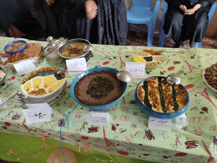 تویسرکان/ برگزاری مسابقه آشپزی در مسجد فاطمه الزهرا به مناسبت ولادت حضرت زهرا و روز زن