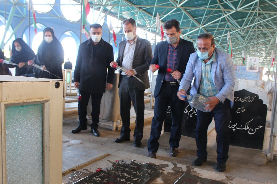 تجدید میثاق با شهدای انقلاب