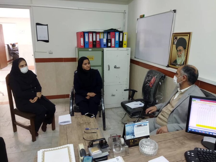معاون توانبخشی بهزیستی استان با کارکنان اداره قرچک دیدار کرد