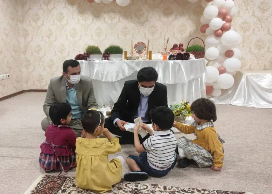 گزارش تصویری| سال نو در کنار کودکان شیرخوارگاه شهید ثمین تاب و مهریزدان
