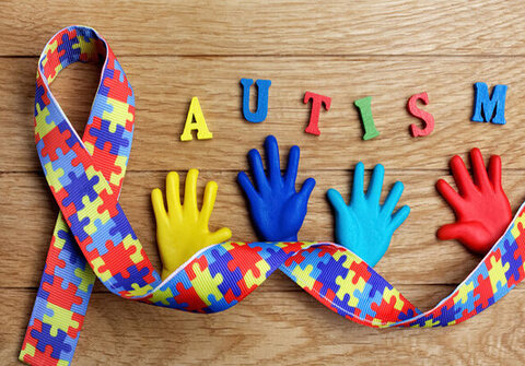 در رسانه | در حال حاضر تعداد کودکان مبتلا به اوتیسم افزایش چشمگیری داشته است | از هر ۶۰ نفر ممکن است یک نفر مبتلا به اوتیسم شود