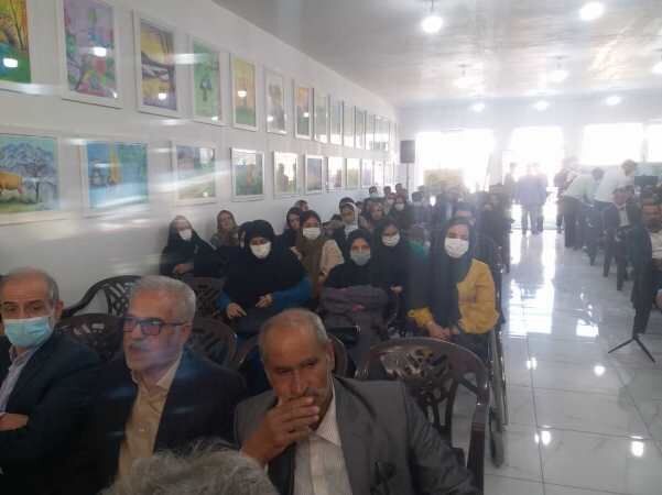 آران و بیدگل | افتتاح نمایشگاه آثار توانخواه فاطمه حمامی