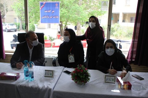 گزارش تصویری| میز خدمت بهزیستی پاسخگوی مراجعات مردم شریف استان البرز در سفر ریاست جمهوری بود 