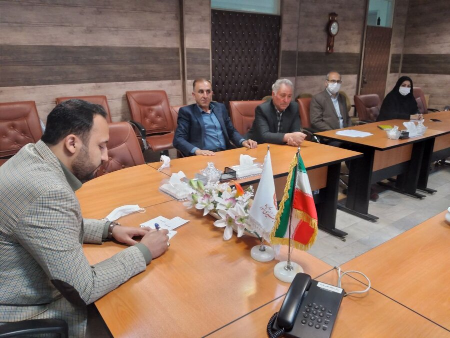 نشست صمیمی ایثارگران بازنشسته بهزیستی با سرپرست اداره کل بهزیستی استان اردبیل 