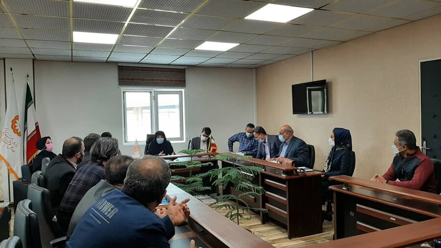 جلسه هم اندیشی مدیر کل بهزیستی استان با انجمن صنفی مراکز غیر دولتی توانبخشی برگزار شد
