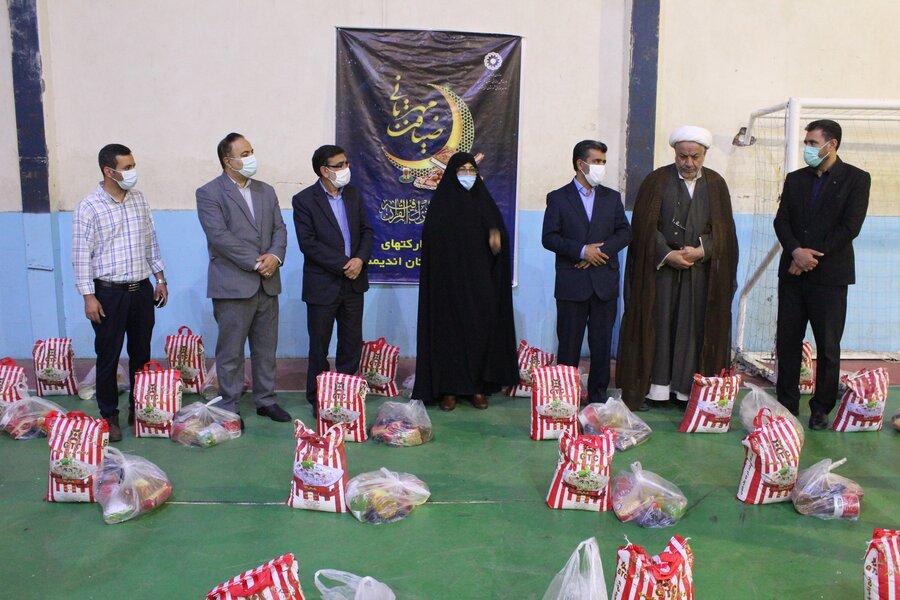 با حضور سرپرست بهزیستی خوزستان هزار سبد معیشتی در اندیمشک توزیع شد 