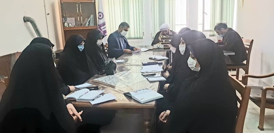 کهک :تشکیل کارگروه زنان و خانواده شهرستان کهک