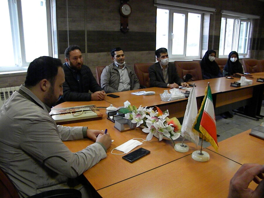 دیدار انجمن معلولان با سرپرست اداره کل بهزیستی استان اردبیل