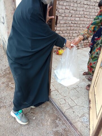 اطعام کریمانه۲۰۰۰ پرس غذای گرم به نیت ۲۰۰۰ شهید خراسان جنوبی