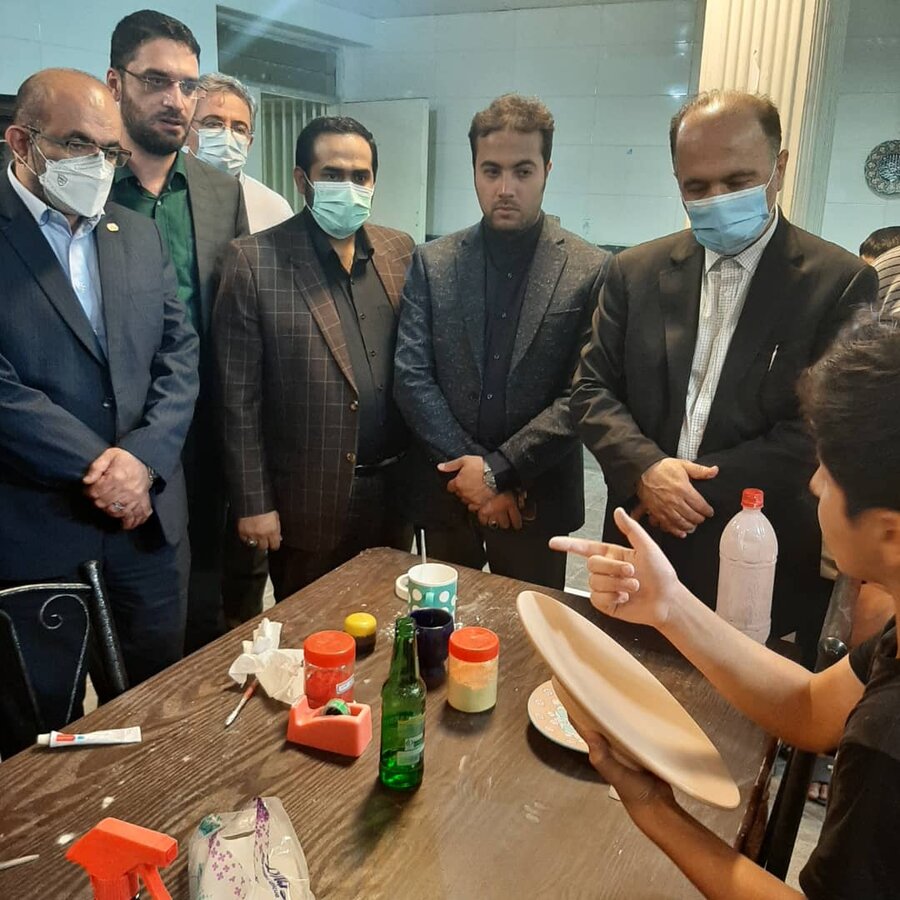 مراسم افطاری کودکان مرکز یاسر با حضور مسئولان بهزیستی و فولاد اصفهان