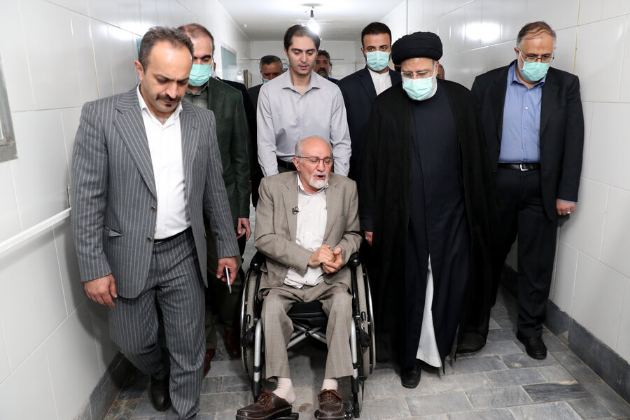 Iran’s president paid a visit from a production unit for people with disabilities in Qazvin