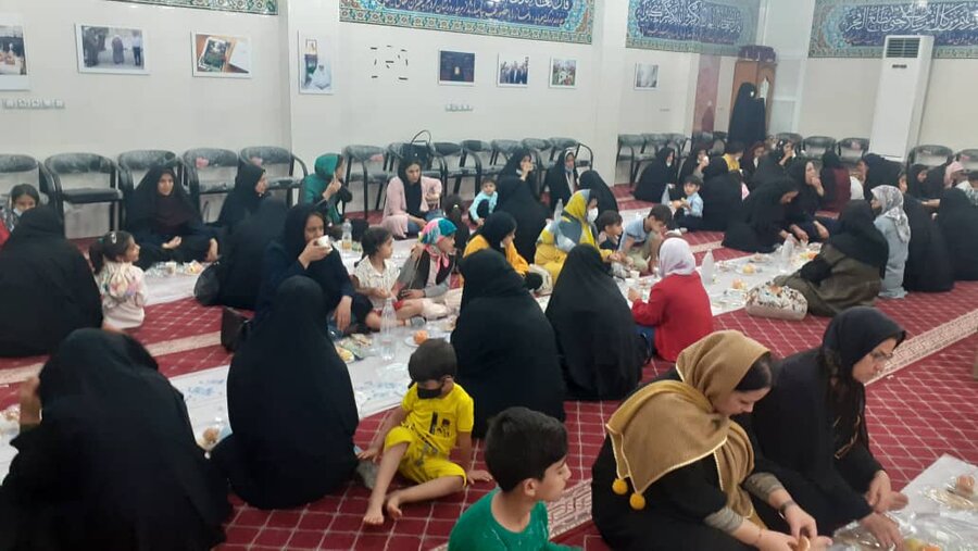 دومین ضیافت  افطاری مهر درشهر اهرم شهرستان تنگستان برگزار شد