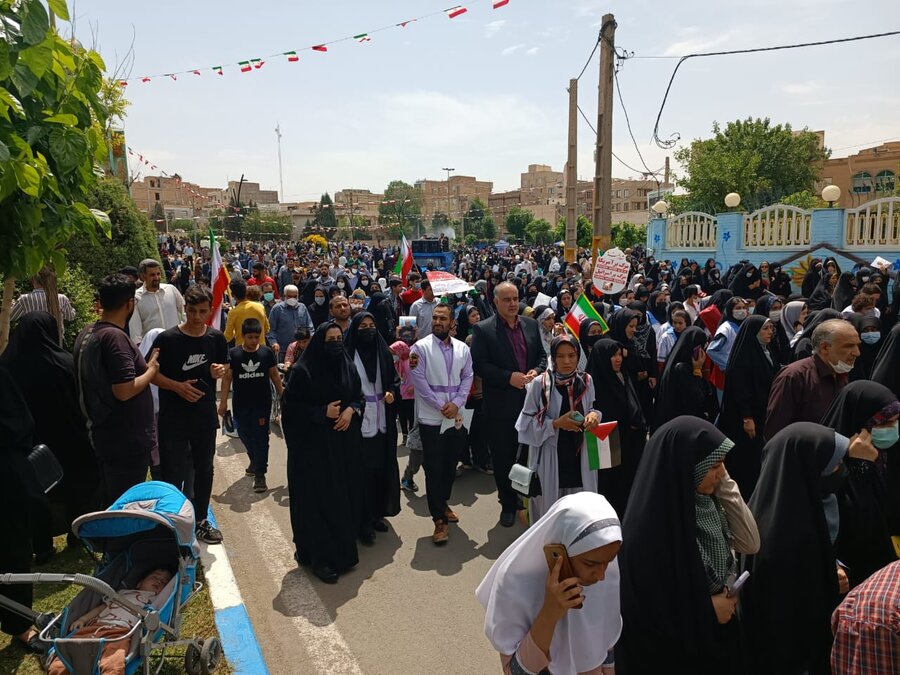 پاکدشت| حضور فعالانه رئیس و کارکنان بهزیستی در راهپیمایی روز قدس