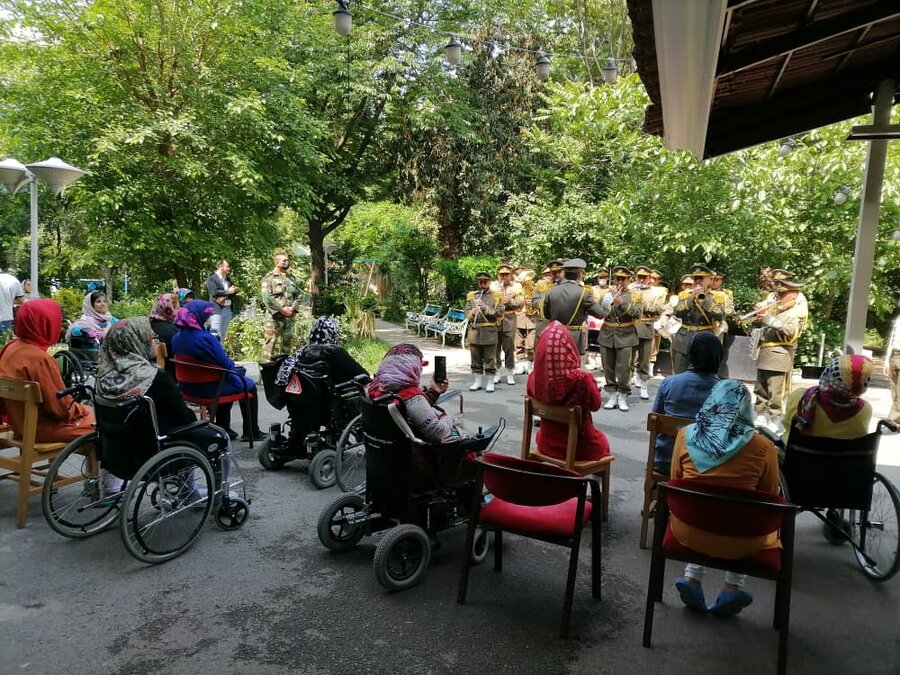 شمیرانات| حضور گروه سرود نیروی زمینی ارتش در مرکز باغ فرشته ها