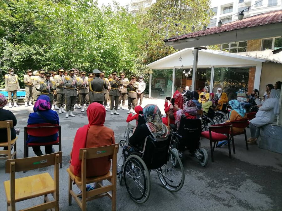 شمیرانات| گزارش تصویری| حضور گروه سرود نیروی زمینی ارتش در مرکز باغ فرشته ها