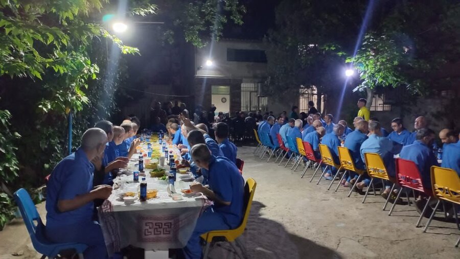 ملارد| برگزاری مراسم افطار در مراکز نگهداری توانبخشی