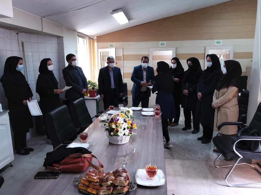 شهرستان همدان| تماس های مردمی با سامانه مشاوره ۱۴۸۰ و سایر مراکز بهزیستی، امن و محرمانه است