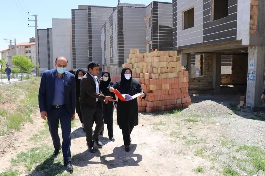 بازدید سرپرست بهزیستی آذربایجان غربی از پروژه های مساکن مهر ارومیه