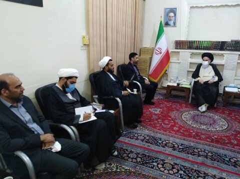 دیدار ریاست سازمان بهزیستی کشور با آیت الله حسینی بوشهری