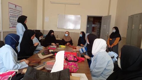 نظرآباد | ۳۹ نفر از زنان سرپرست خانوار شهرستان نظرآباد از خدمات آموزش فنی و حرفه ای بهره مند میگردند