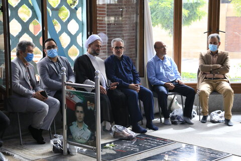 گزارش تصویری | برگزاری مراسم گرامیداشت آزادسازی خرمشهر در گلزارشهدای رشت