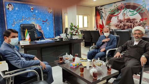 مدیر کل بهزیستی  با مدیر کل بنیاد شهید و امور ایثارگران لرستان دیدار و گفتگو کرد.