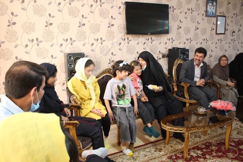 گزارش تصویری | مدیرکل بهزیستی استان به دیدار دختران رستگاران خانه مهر رفت