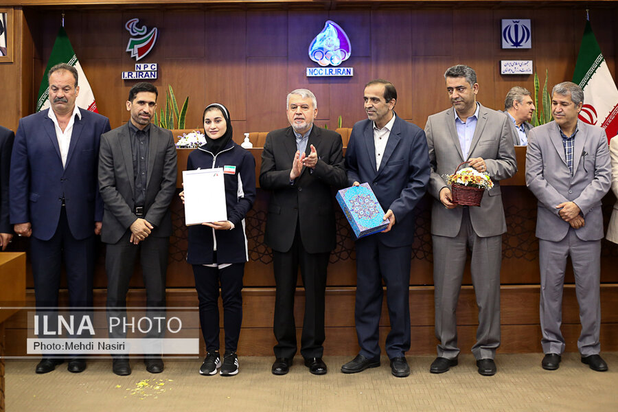 Commendation of the convoy of Olympic Games for the Deaf athletes