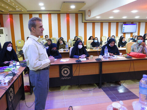 گزارش تصویری دوره آموزشی مدیریت خدمات اجتماعی در مددکاری در بهزیستی بوشهر