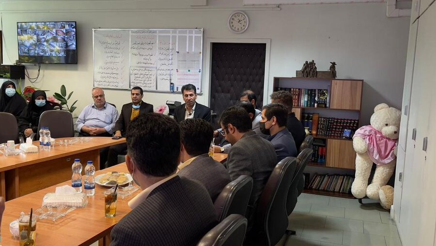 معاونان پشتیبانی و اجتماعی بهزیستی استان تهران در شیرخوارگاه آمنه تشکیل جلسه دادند