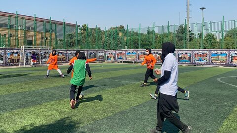 شهر تهران| گزارش تصویری| برگزاری مسابقات چهار جانبه فوتبال دختران مرکز دختران مرکز شبه خانواده با کودکان کار