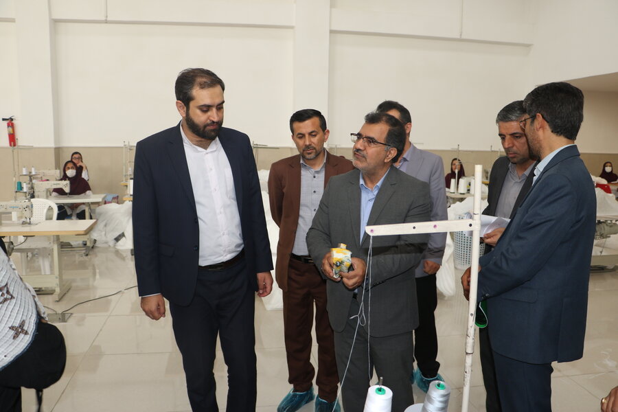 بازدید معاون توسعه کارآفرینی و اشتغال وزارت تعاون کار و رفاه اجتماعی از مرکز خیریه مینو