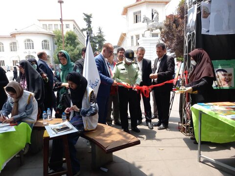 به مناسبت گرامیداشت هفته مبارزه با مواد مخدر؛ افتتاح نمایشگاه پیشگیری از اعتیاد در پیاده راه فرهنگی شهرداری رشت