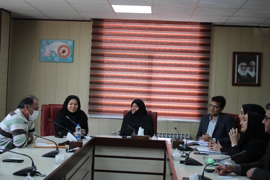 جلسه هم اندیشی مدیرکل با کارشناسان دفتر اعتیاد بهزیستی استان البرز