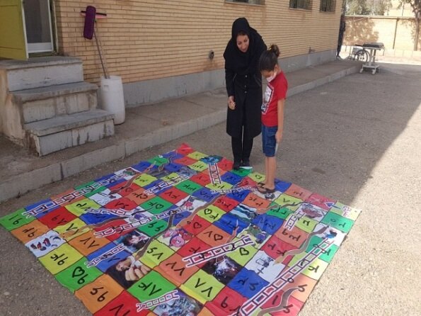 شاهین شهر و میمه |برگزاری اردوی جهادی در شهر میمه با ارائه خدمات حوزه پیشگیری بهزیستی