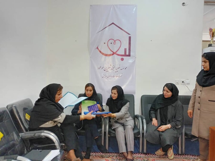بازدید رئیس اداره پذیرش و هماهنگی گروههای هدف بهزیستی بوشهر از مراکز نگهداری دختران
