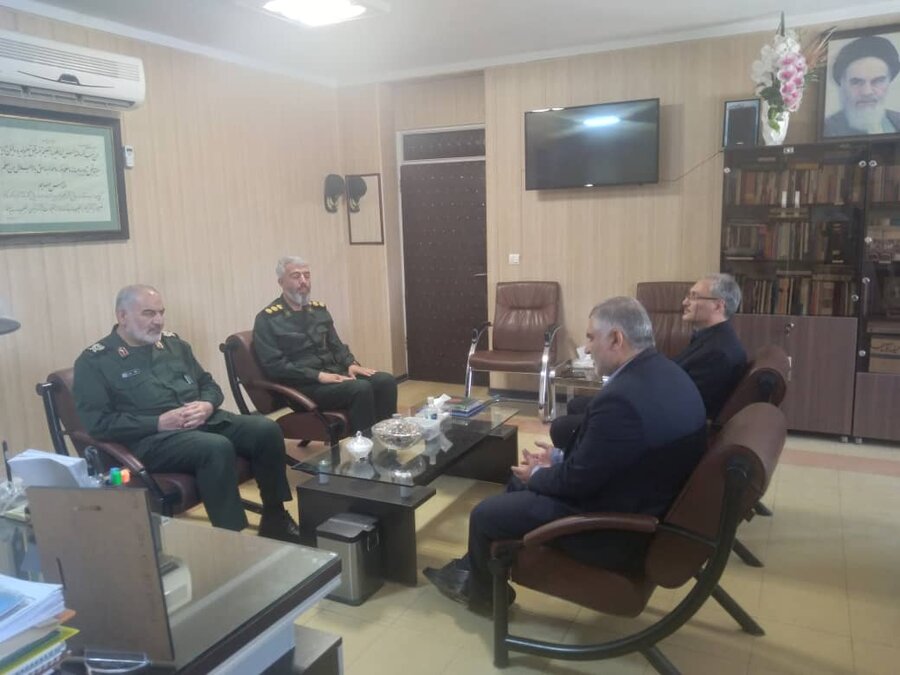 تقدیر از سردار مجیدی فرمانده سپاه استان در جهت همکاری با اداره کل بهزیستی