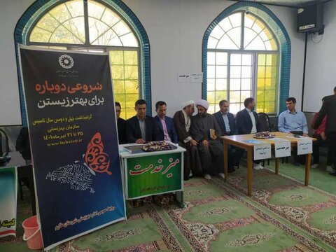 گزارش تصویری| میز خدمت بهزیستی شهرستان های زنجان در حاشیه نماز جمعه برگزار شد