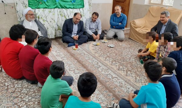 اردستان | دیدار فرماندار شهرستان با رئیس و کارکنان اداره بهزیستی 