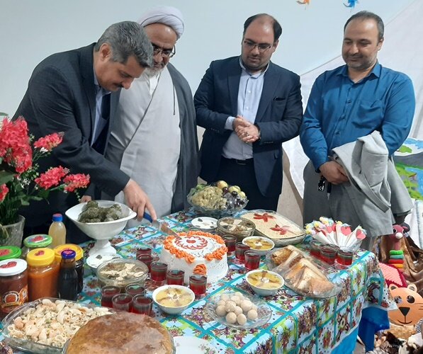 اردستان | دیدار فرماندار شهرستان با رئیس و کارکنان اداره بهزیستی 