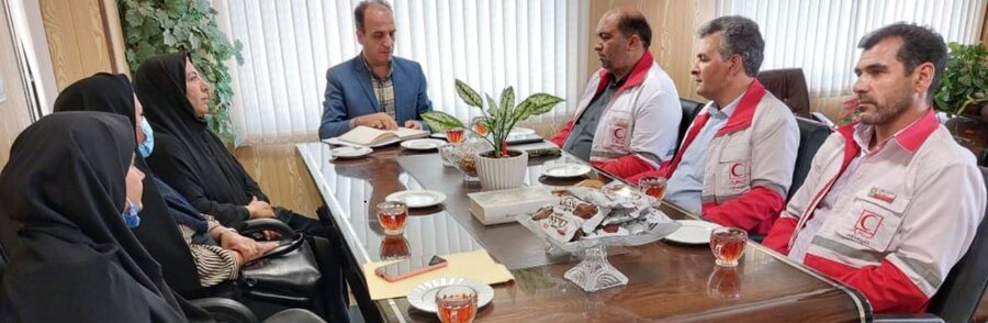 شهرستان همدان | همکاری دو جانبه  هلال احمر شهرستان  با بهزیستی شهرستان