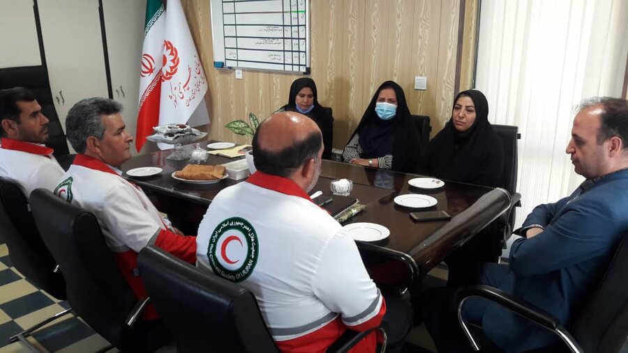 شهرستان همدان | همکاری دو جانبه  هلال احمر شهرستان  با بهزیستی شهرستان