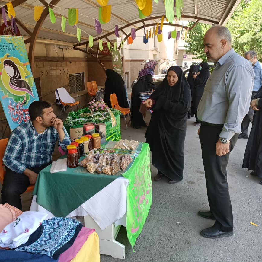 شهر تهران| بازدید از نمایشگاه دستاوردهای زنان سرپرست خانوار