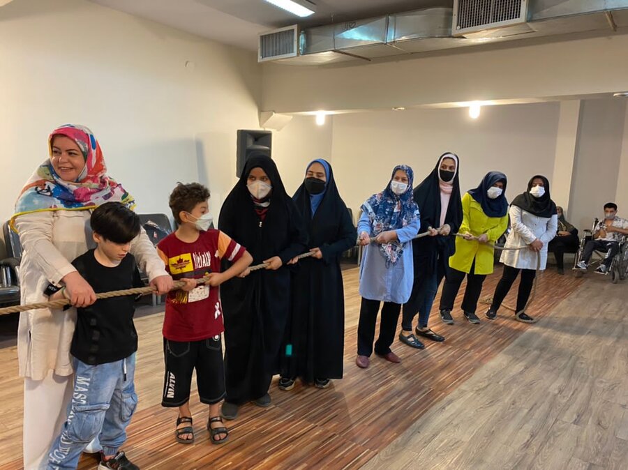 شهر تهران| برگزاری جشن و مسابقه محلی در مرکز نابینایان خزانه 
