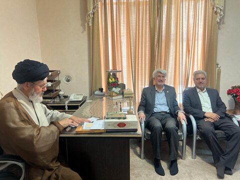 گزارش تصویری /سفر مدیر کل بهزیستی فارس به شهرستان های آباده و خرم بید در هفته بهزیستی