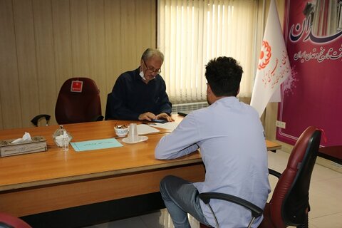 گزارش تصویری |حضور مددجویان در میز ارتباطات مردمی یک روز مانده به حضور ریاست جمهور در استان