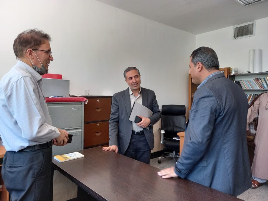 لنجان| ملاقات چهره به چهره فرماندار با توانخواهان