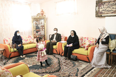 دیدارصمیمانه مدیرکل بهزیستی کرمان با خانواده های فرزندپذیر کودکان دارای معلولیت وبیماری