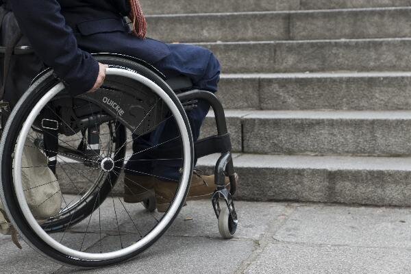 در رسانه | تربت جام | نارضایتی جانبازان و معلولان از عدم اجرای مناسب‌سازی معابر در تربت جام