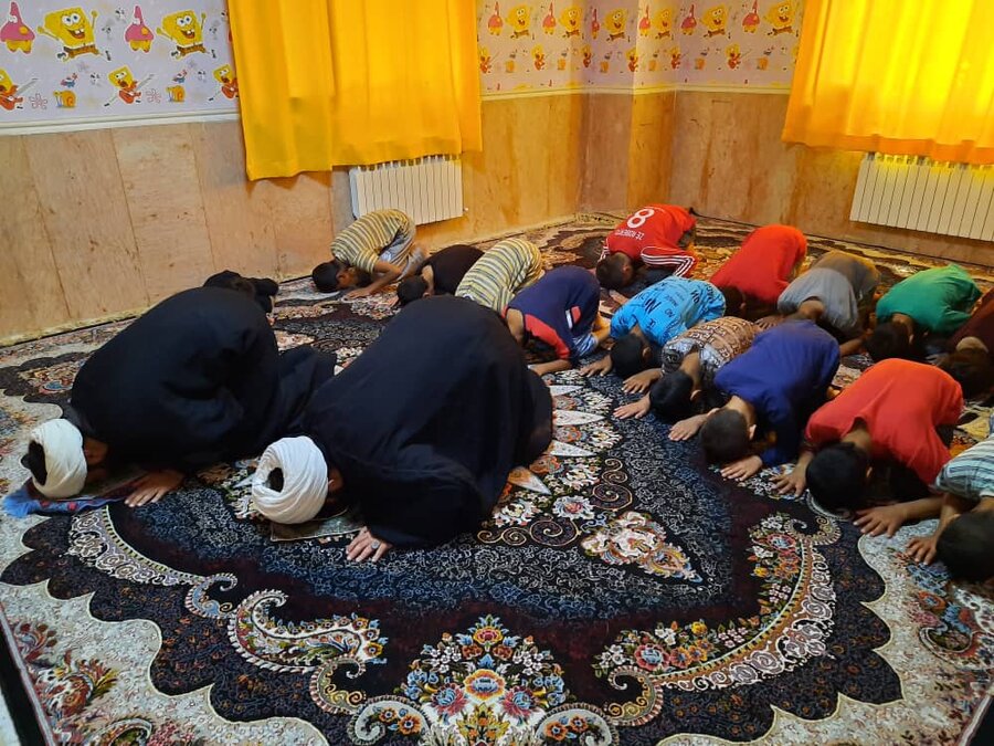 مشاور فرهنگی رئیس سازمان بهزیستی کشوردر مرکز کودکان کار و خیابان شهید فهمیده کرج حاضر شد